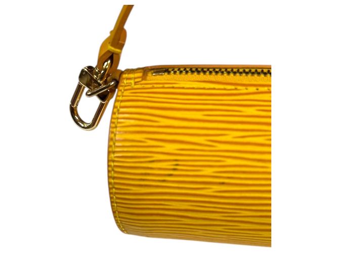 Borsa Louis Vuitton Soufflot Epi Giallo - vista 16