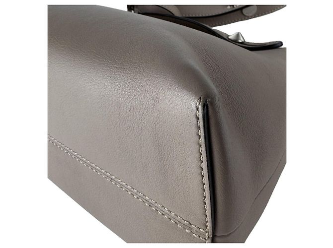 Borsa a tracolla media in pelle Fendi By The Way Grigio - vista 8