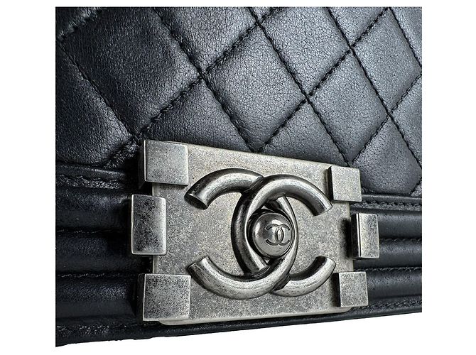 Borsa a tracolla Chanel Boy Nero - vista 11
