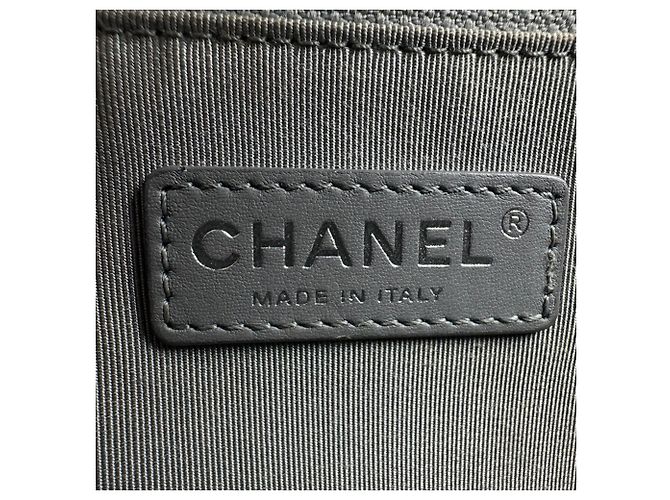 Borsa a tracolla Chanel Boy Nero - vista 12