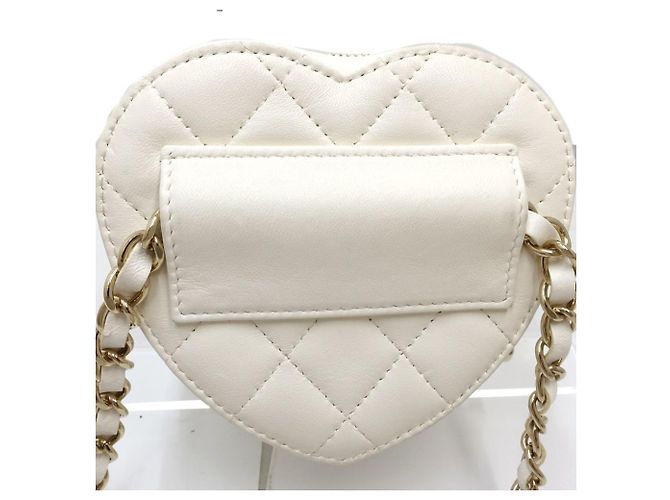 Borsa cintura Chanel a forma di cuore Bianco - vista 3