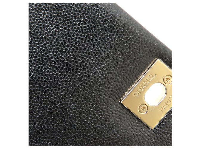 Sac à main Chanel Coco Handle 19 XXS Matelassé Noir - vue 11
