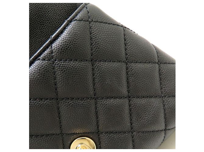 Sac à main Chanel Coco Handle 19 XXS Matelassé Noir - vue 17