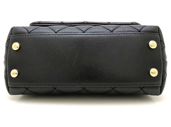 Sac à main Chanel Coco Handle 19 XXS Matelassé Noir - vue 4