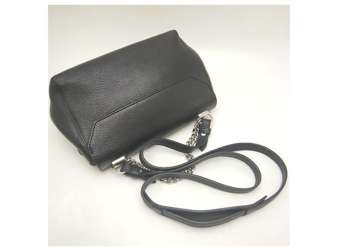 Borsa a tracolla Louis Vuitton Lockme 2 BB Nero - vista 3
