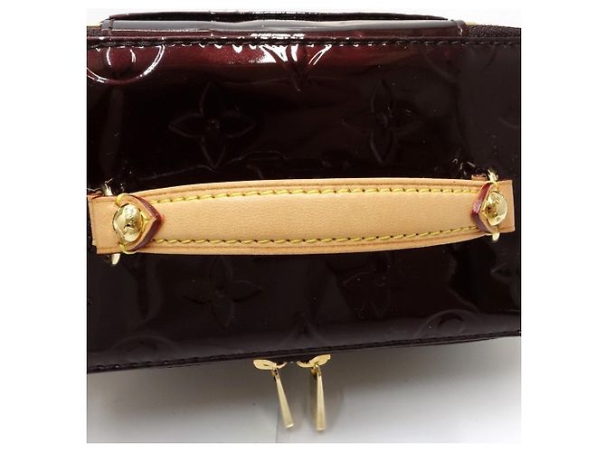 Louis Vuitton Vernis Accessory Pouch Dark red - view 3