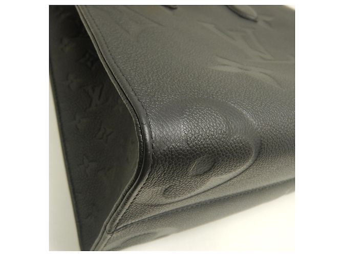Borsa Tote Louis Vuitton OnTheGo MM Nero - vista 12