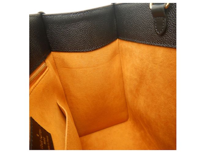 Borsa Tote Louis Vuitton OnTheGo MM Nero - vista 16