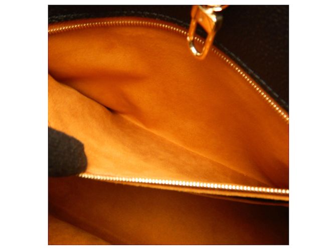 Borsa Tote Louis Vuitton OnTheGo MM Nero - vista 17