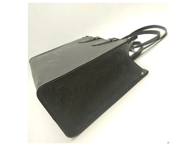 Borsa Tote Louis Vuitton OnTheGo MM Nero - vista 4