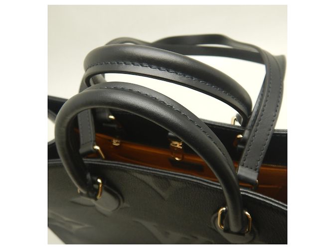 Borsa Tote Louis Vuitton OnTheGo MM Nero - vista 6