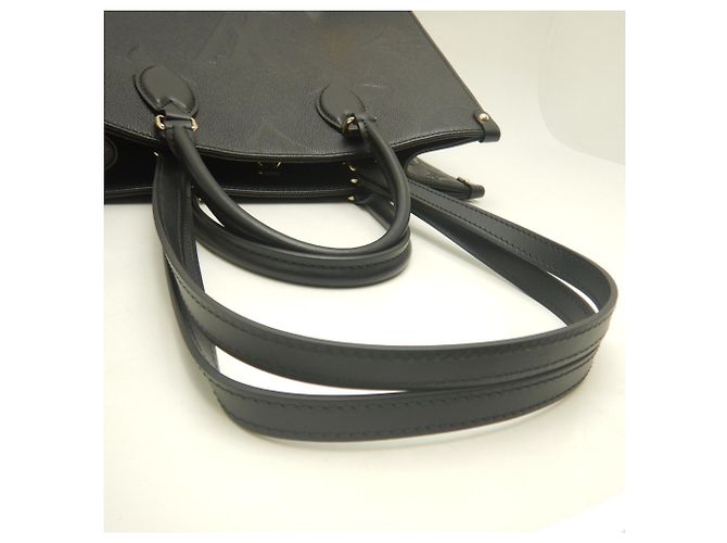 Borsa Tote Louis Vuitton OnTheGo MM Nero - vista 8