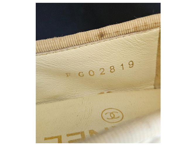 Ballerine Chanel in Tweed Beige D'oro - vista 17