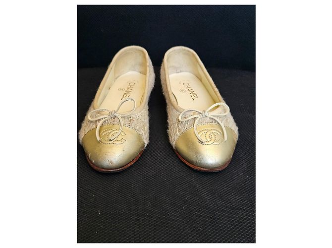Ballerine Chanel in Tweed Beige D'oro - vista 2