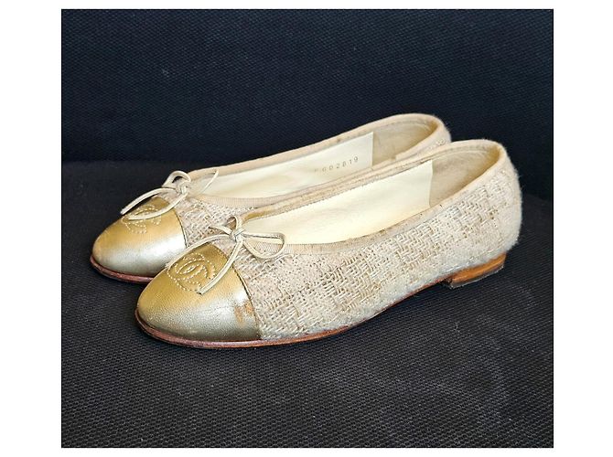Ballerine Chanel in Tweed Beige D'oro - vista 5