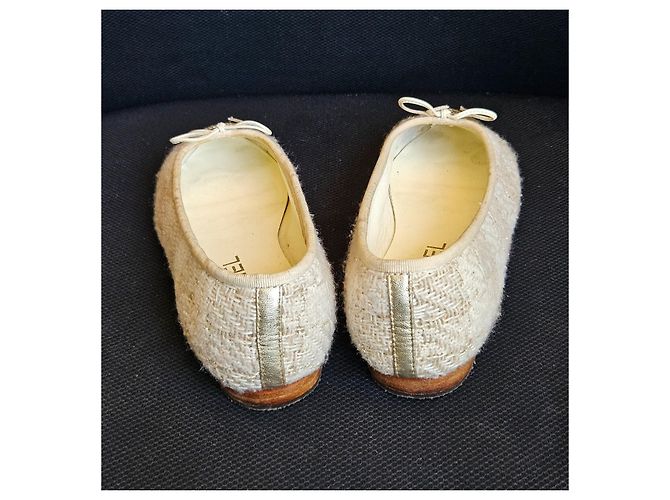Ballerine Chanel in Tweed Beige D'oro - vista 8