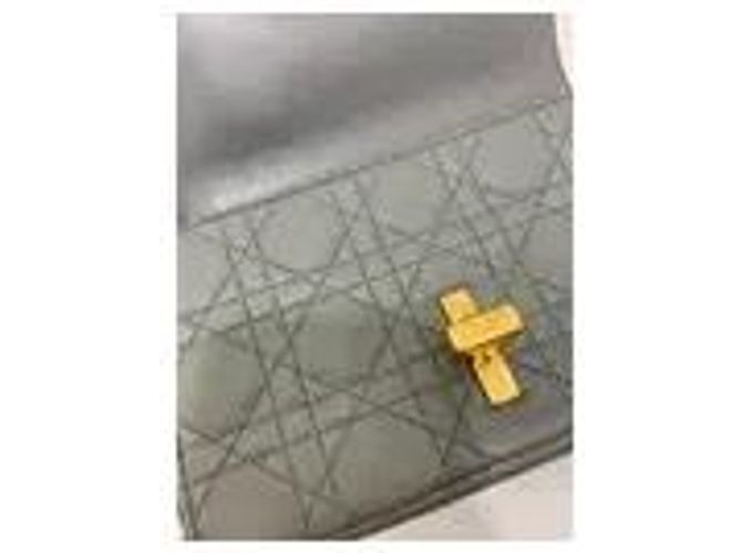 Borsa a tracolla Dior Caro in pelle grigia Grigio - vista 7