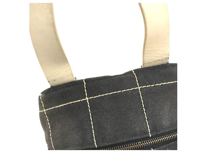 Chanel Vintage CC Chocolate Bar Mini Boston Bag Schwarz Weiß - Ansicht 10