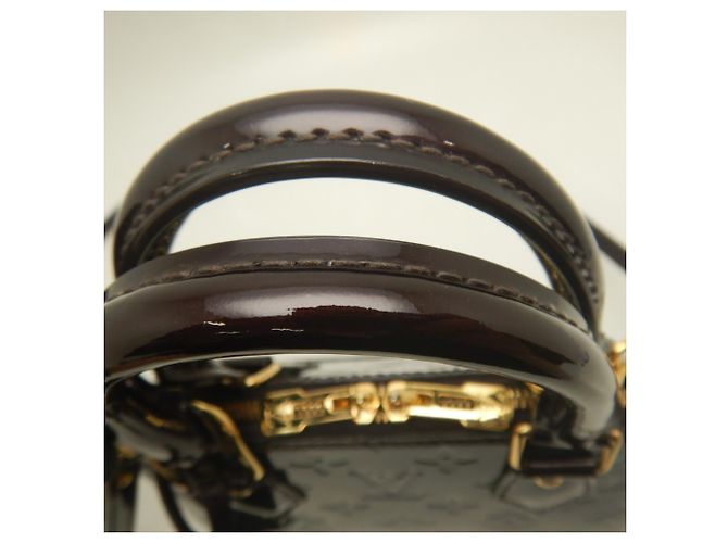 Borsa Louis Vuitton Vernis Alma BB Bordò - vista 8