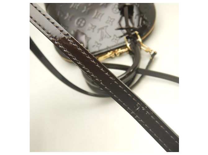 Borsa Louis Vuitton Vernis Alma BB Bordò - vista 9