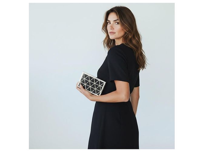 Borsa Minaudière rigida VICTORIA BECKHAM in ottone argentato con intarsio geometrico triangolare Nero - vista 2