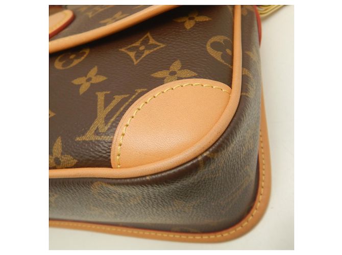 Borsa a tracolla Louis Vuitton Monogram Diane Marrone - vista 16