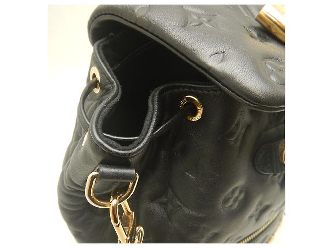 Zaino Louis Vuitton Coussin PM Nero - vista 11