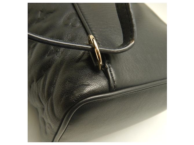 Zaino Louis Vuitton Coussin PM Nero - vista 17