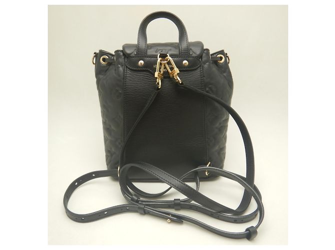 Zaino Louis Vuitton Coussin PM Nero - vista 4