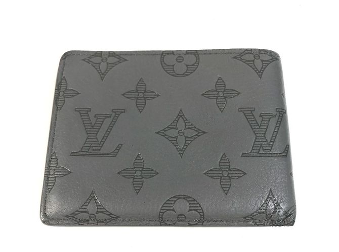 Cartera Compacta Louis Vuitton Monogram Shadow Castaño - vista 2