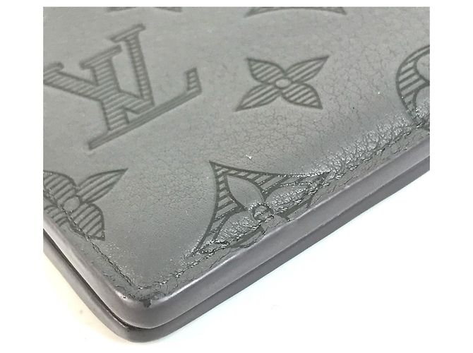 Cartera Compacta Louis Vuitton Monogram Shadow Castaño - vista 7