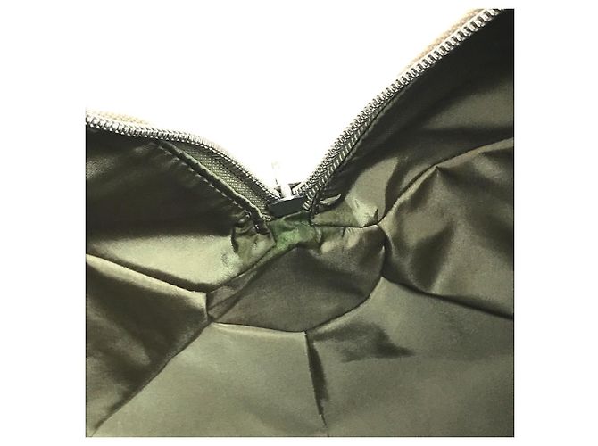 Bolsa de Ombro Louis Vuitton Damier Geant Akatan Caqui - vista 11