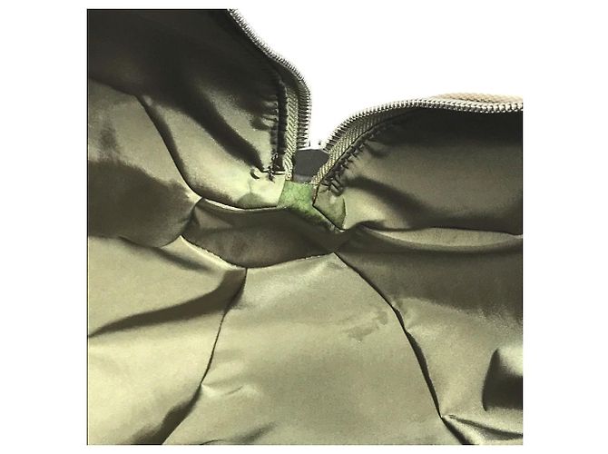 Bolsa de Ombro Louis Vuitton Damier Geant Akatan Caqui - vista 14
