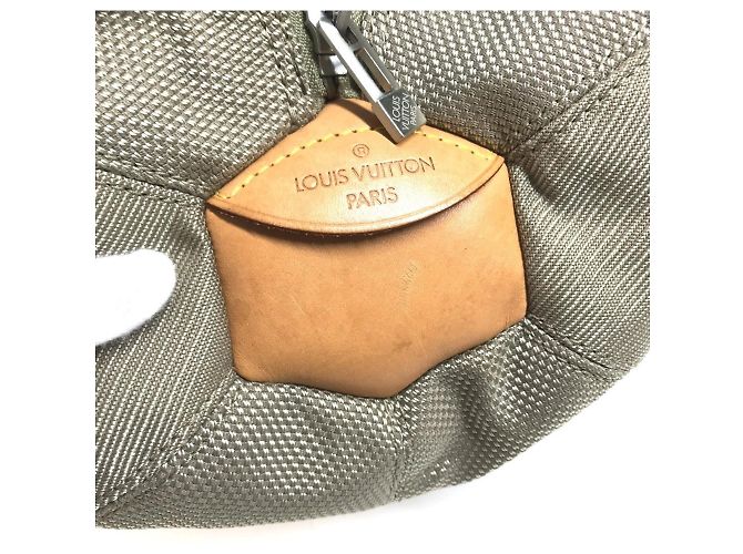 Bolsa de Ombro Louis Vuitton Damier Geant Akatan Caqui - vista 15
