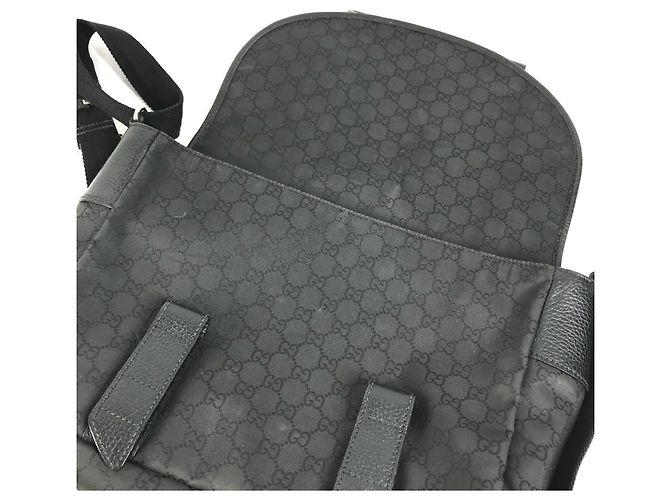 Borsa a tracolla Gucci Logo GG Crossbody Flap Pouch Nero - vista 12