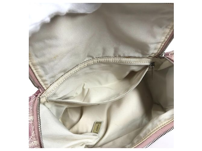 Borsetta a tracolla Chanel New Travel Coco Mark Logo CC Rosa - vista 4