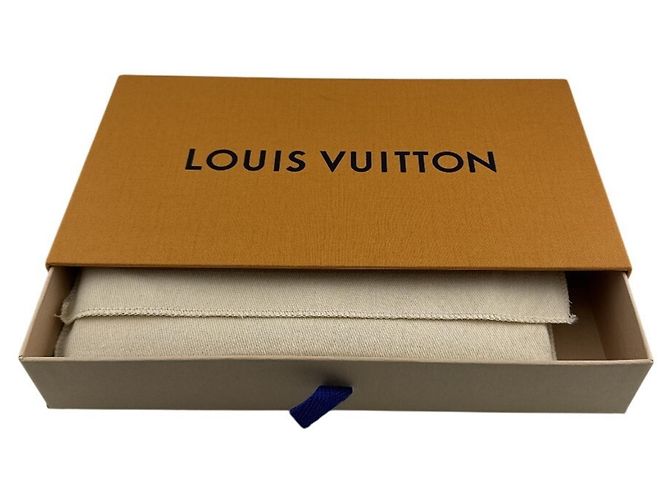 Cartera larga Louis Vuitton Mahina de cuero amarillo - vista 12