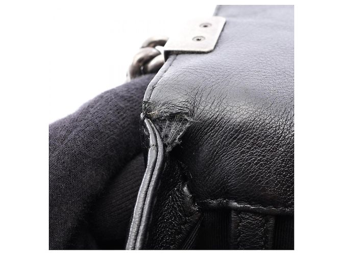 Borsa a tracolla Chanel Boy in pelle di vitello martellata nera Nero - vista 7