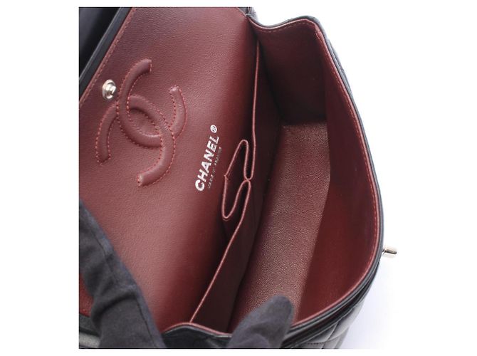 Borsa a tracolla Chanel Matelassé Double Flap Nero - vista 3