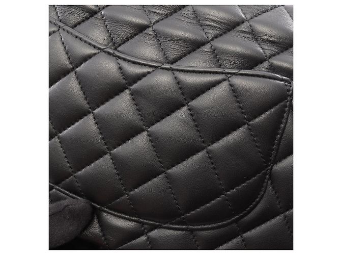 Borsa a tracolla Chanel Matelassé Double Flap Nero - vista 9