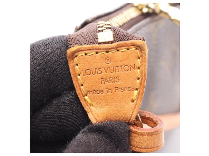 Louis Vuitton Pochette Accessoires Monogram Handbag Marrom Monograma - vista 4