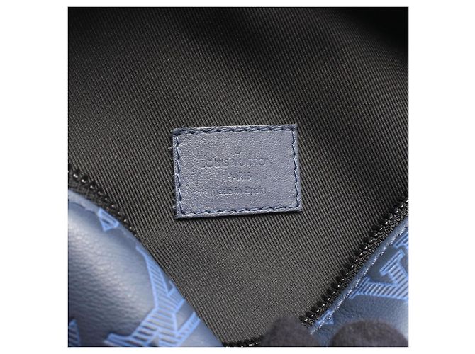 Bumbag Borsello Louis Vuitton Discovery PM Blu navy - vista 4