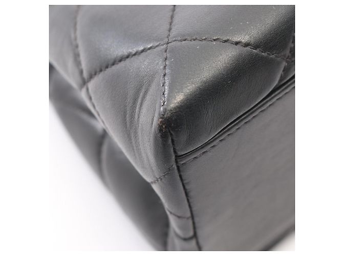 Borsa a tracolla Chanel Matelassé in pelle di agnello nera Nero - vista 6