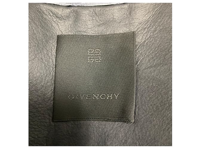Givenchy mittellanger Mantel aus grauem Lammfell - Ansicht 4