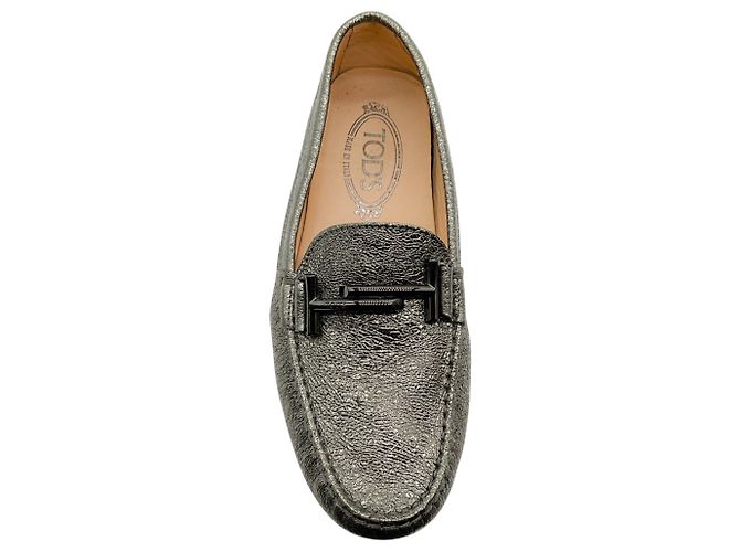 Mocassini Gommino Double T Tod's in Argento Metallizzato Craquelé - vista 4