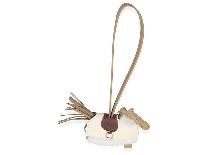 Hermès Beige Marfa Terre Craie Ecru Rodeo Robeo Plush Charm PM - vista 2