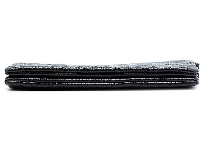 Borsa Clutch Chanel Small CC Quilted Caviar Zip Pouch Nera Nero - vista 3