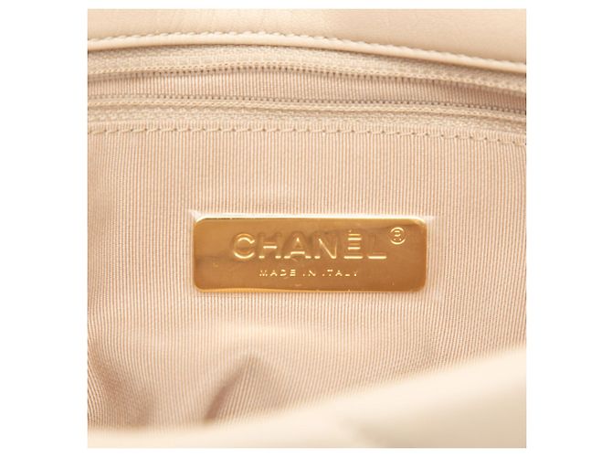 Borsa Chanel 19 Flap Satchel Medium in nappa beige - vista 6