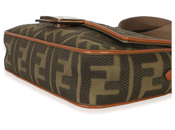 Borsa Medium Baguette Fendi in tela con ricamo FF Verde e Tan Marrone - vista 6