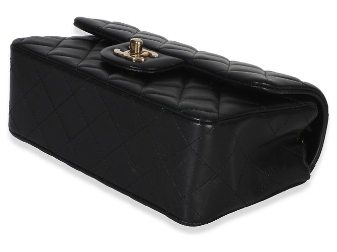 Gabrielle Bolso Mini Rectangular Flap Chanel de piel de cordero acolchada negra Negro - vista 6